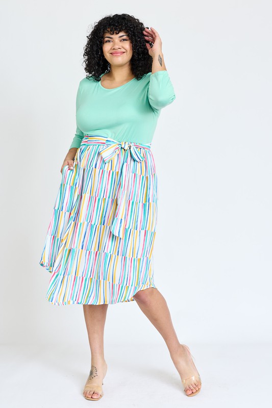Plus Quarter Sleeve Stripe Sash Midi Dress